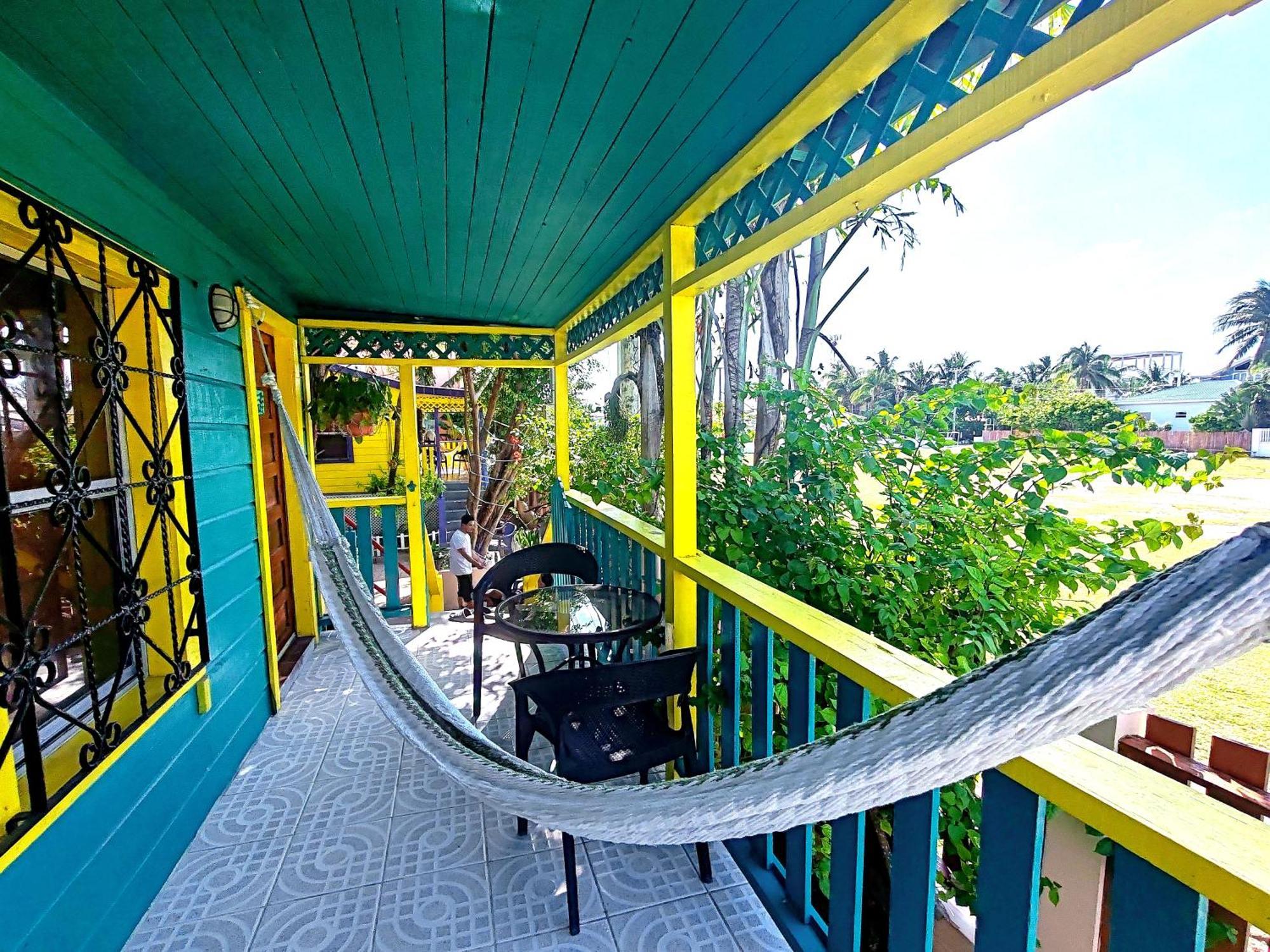 キー・カーカー Yocamatsu Bed & Breakfast 部屋 写真
