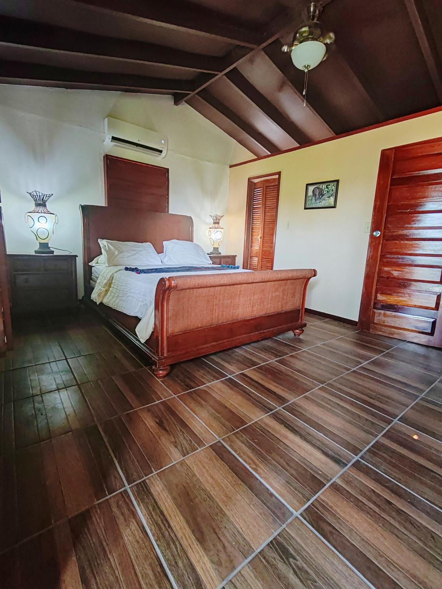 キー・カーカー Yocamatsu Bed & Breakfast 部屋 写真