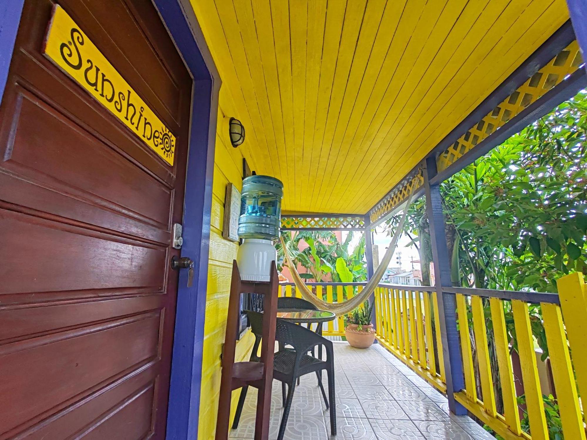 キー・カーカー Yocamatsu Bed & Breakfast 部屋 写真
